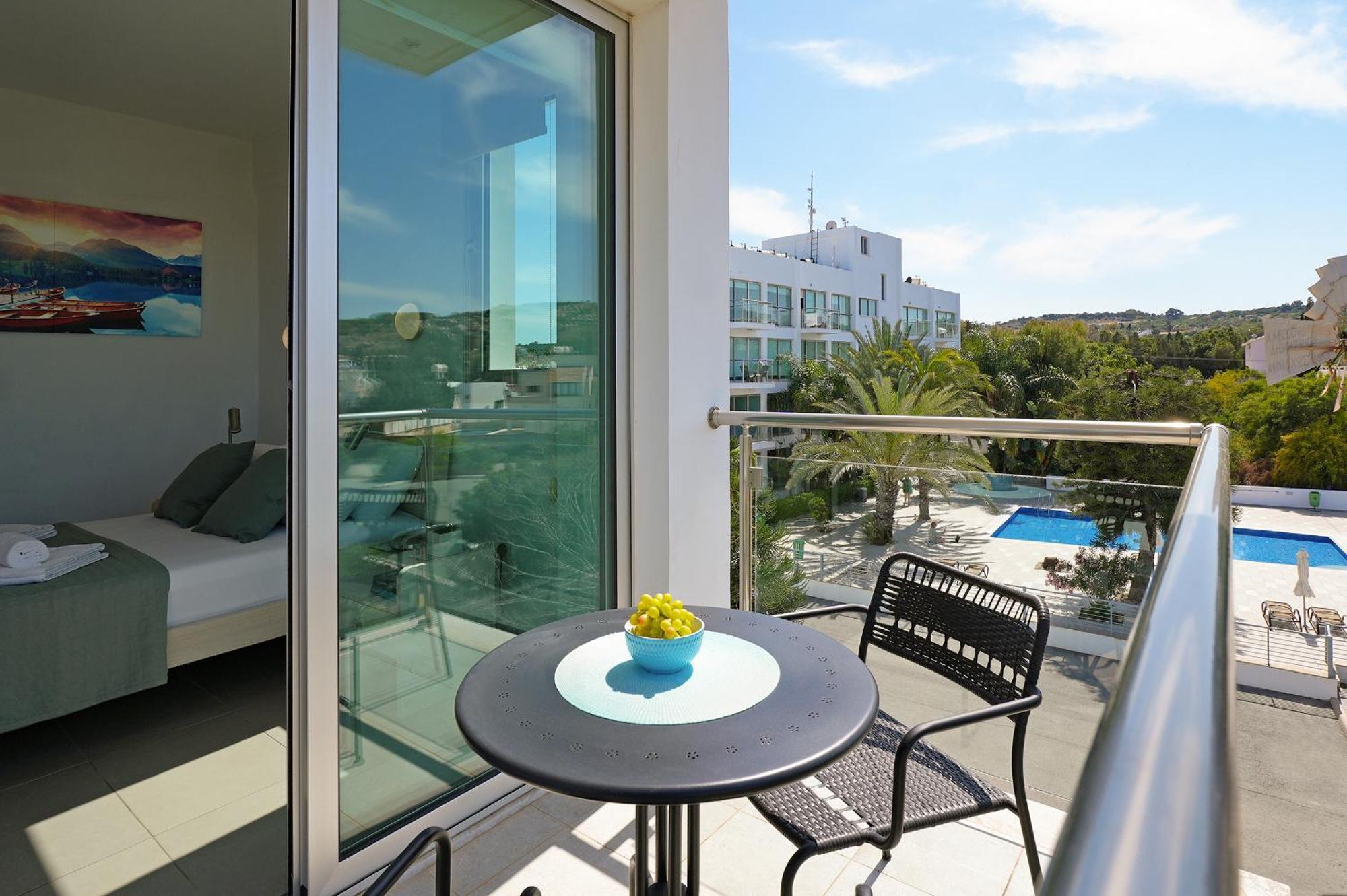Apartment Victoria Протарас Екстериор снимка