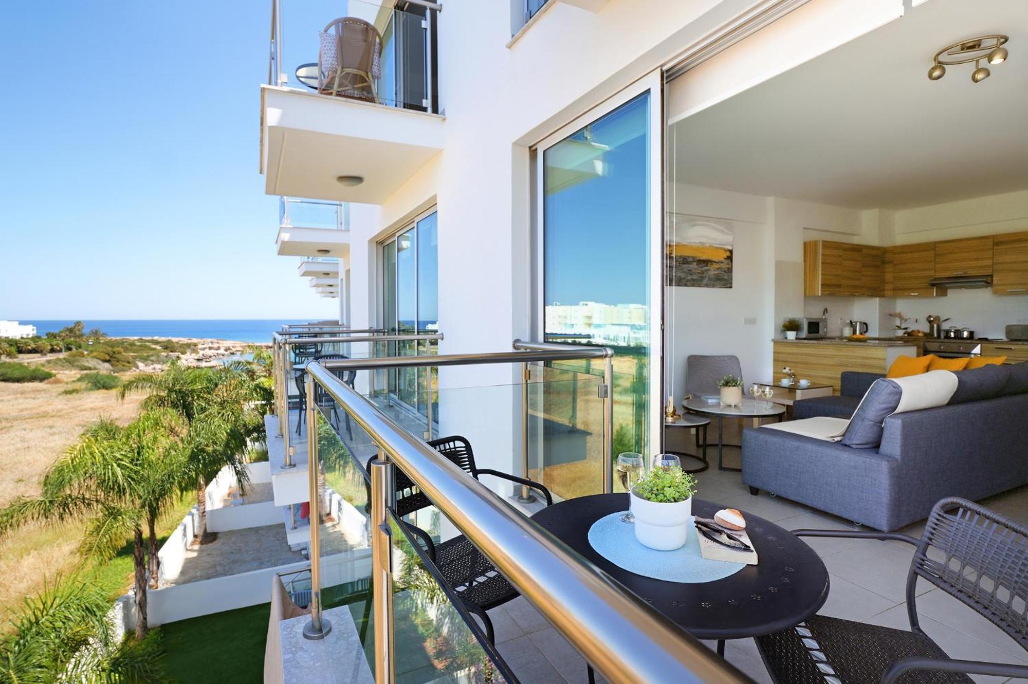 Apartment Victoria Протарас Екстериор снимка